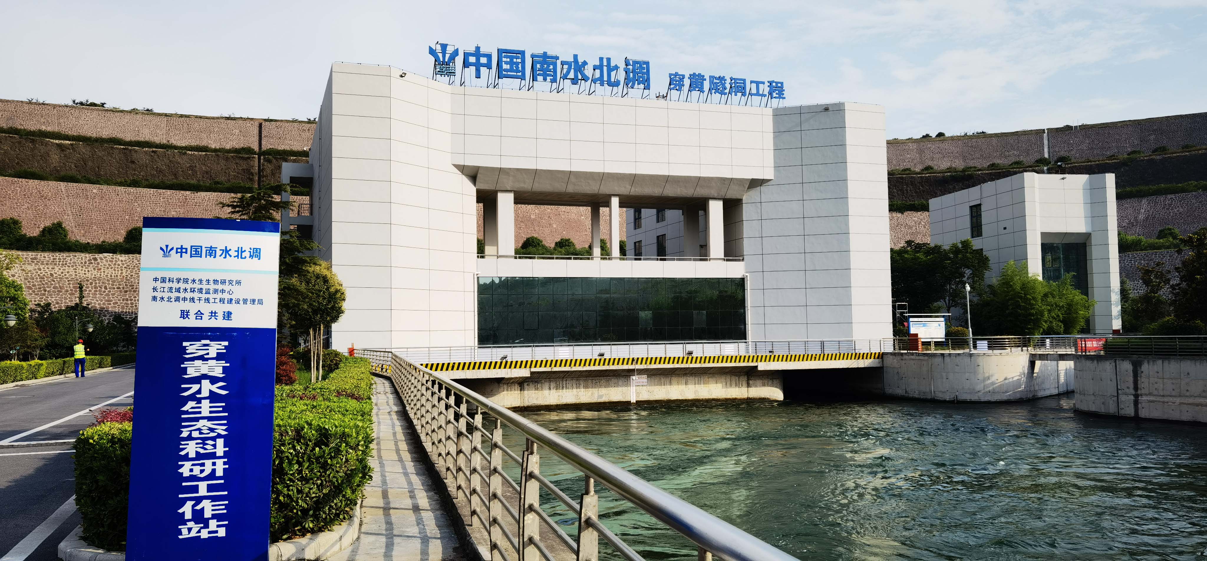 滚球买球的app官网