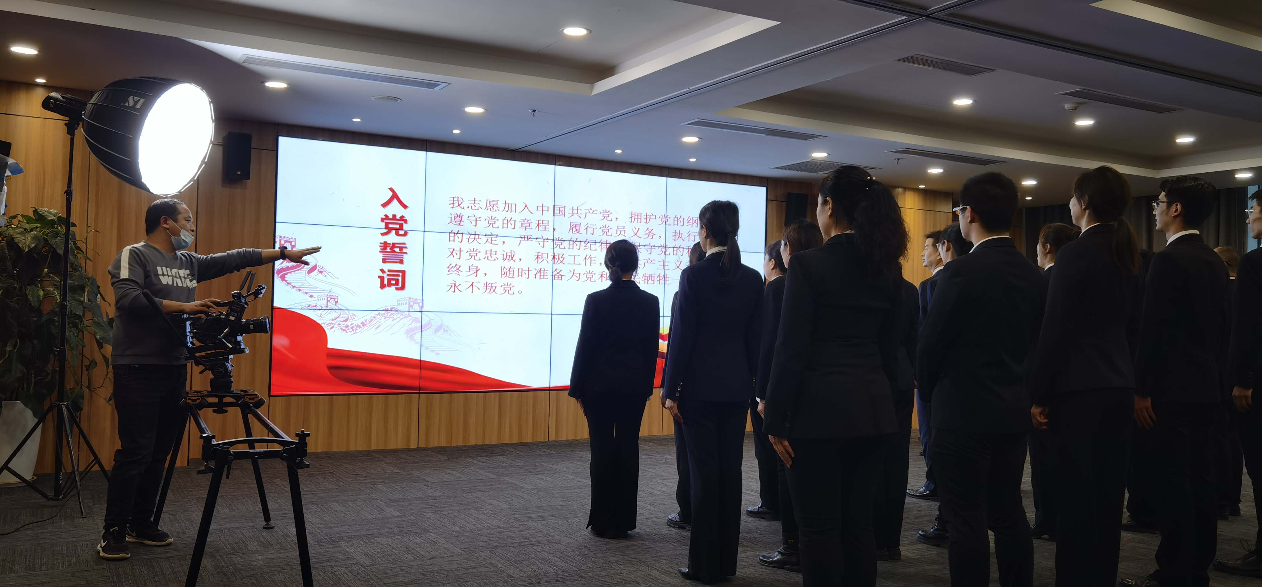 滚球买球的app官网